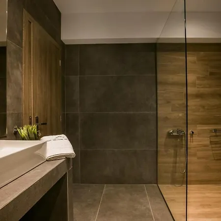 Cleopatra - Ionian Treasure Argostoli (Kefalonia)